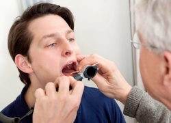 Khám tai mũi họng: Điều tra và chẩn đoán bệnh lý đường hô hấp